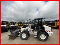 Caterpillar 908M