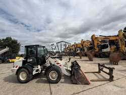 Caterpillar 908M