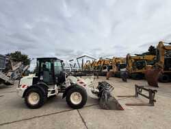 Caterpillar 908M