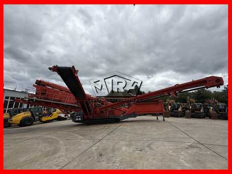 Terex Finlay 694 + / 3 Deck