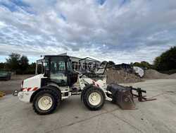 Caterpillar 908M