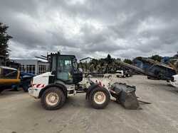 Caterpillar 908M