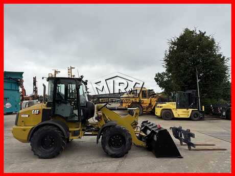 Caterpillar 908M
